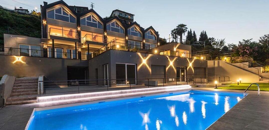 Baia Blu - Luxury Apartments With Pool Cremia 外观 照片